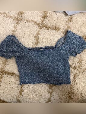 Aerie Blue Floral Ruffle-sleeve Crop Top
